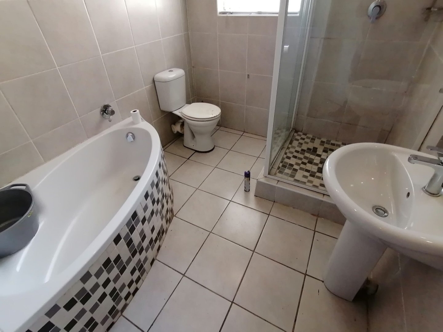 8 Bedroom Property for Sale in Park West Free State